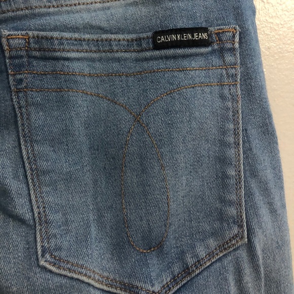 Light wash Calvin Klein jeans - Picture 2 of 5